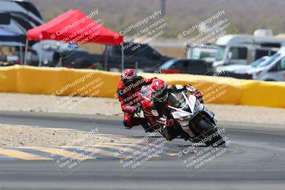 media/Apr-10-2022-SoCal Trackdays (Sun) [[f104b12566]]/Turn 2 (1135am)/